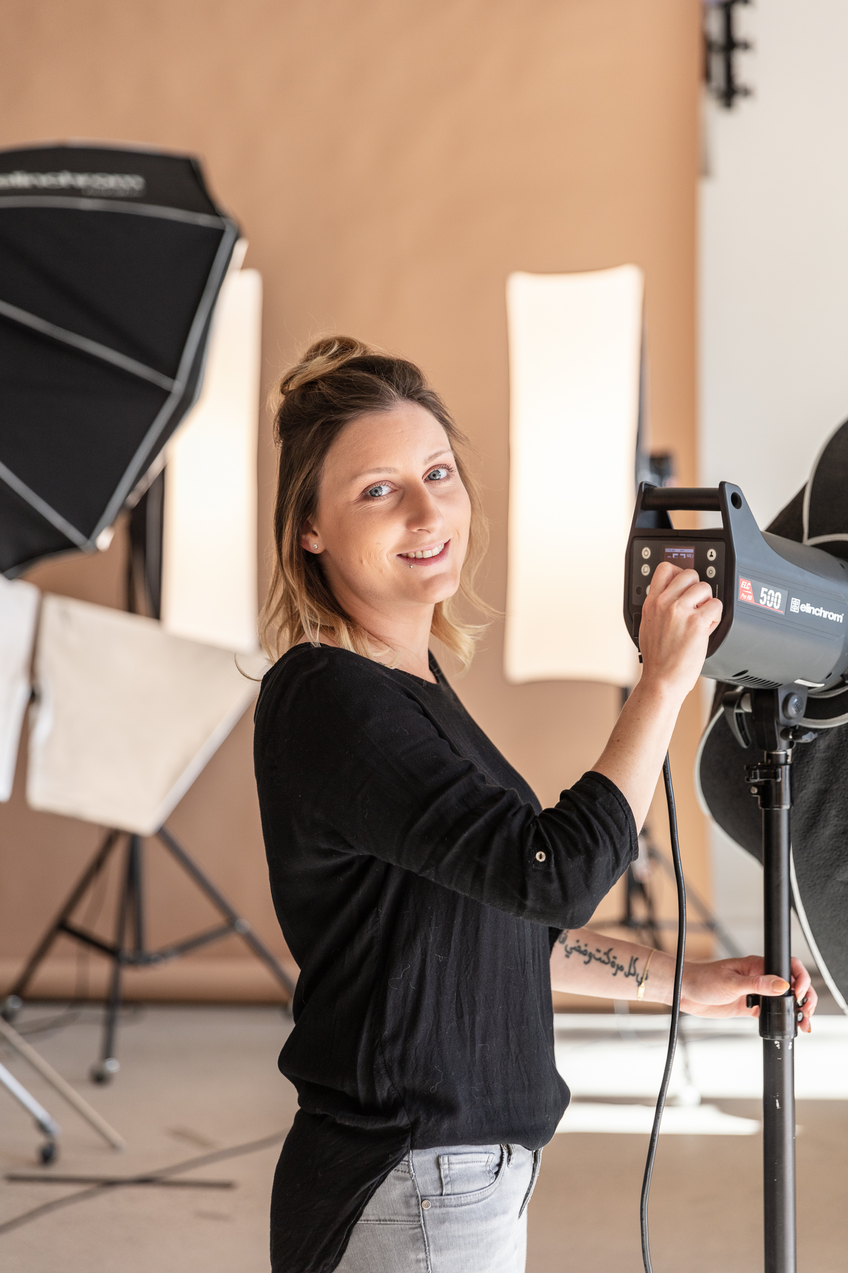 Stv. Studioleiterin & Fotografin